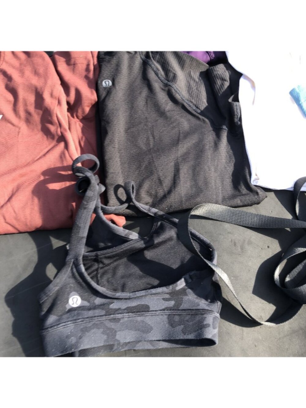 Lululemon & Gymshark Athletic Leggings Tops Sports Bra Mixed Sizes LOT OF 12 - Picture 9 of 11